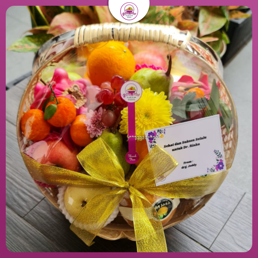 

Parcel Buah Segar Premium Keranjang Cincin Large Free Kartu Ucapan Bunga Pita Hampers Lebaran Natal Christmas Hospitality Lamaran