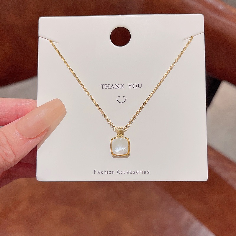 Kalung Wanita Titanium Kalung Baja  Emas gading Putih Liontin