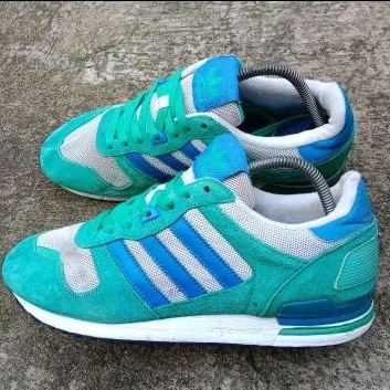 Adidas ZX700