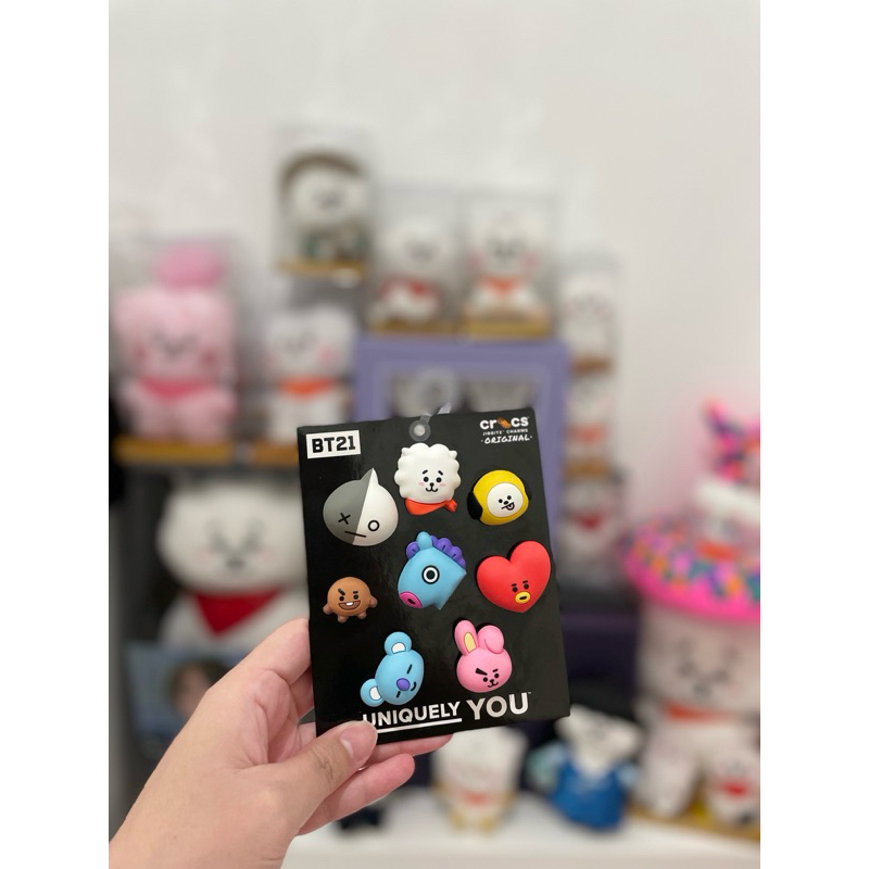 jibbitz crocs BT21