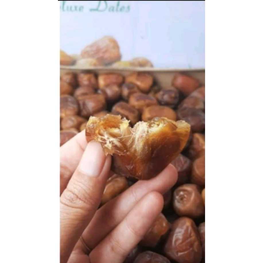 

Kurma Sukari 1kg / Sukari Premium sukari almadinah / Kurma Al Madinah / Kurma Raja / Kurma Basah