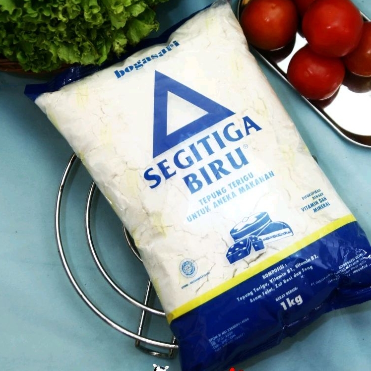 

SEGITIGA BIRU TEPUNG TERIGU 1KG - hai frozen food