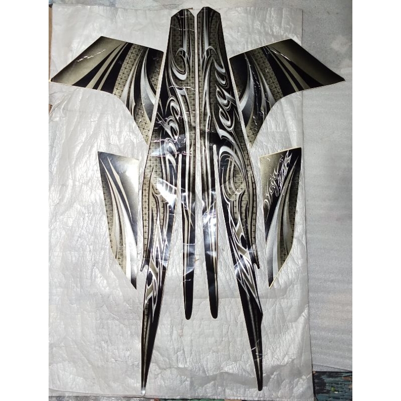 Striping stiker body kanan kiri full set VegaZR 2009 Original
