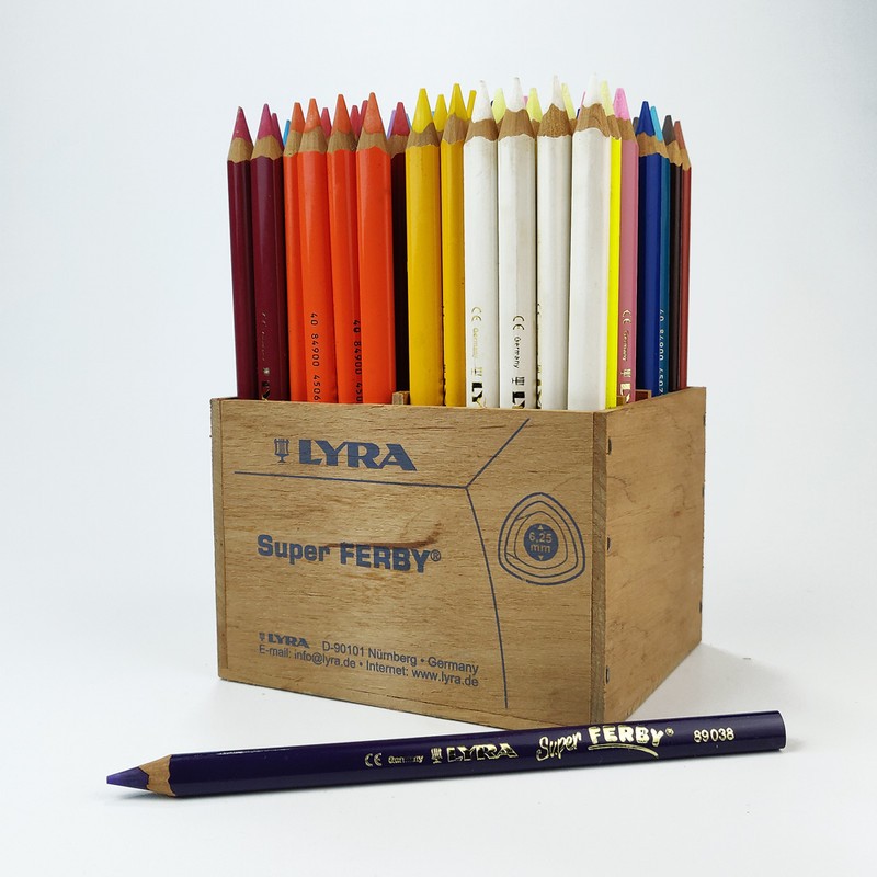 

LYRA SUPER FERBY LACQUErED. 96 WARNA- Pensil Warna