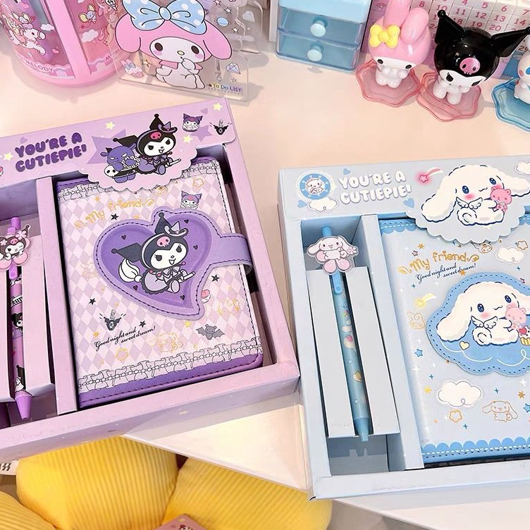

Spesial Hari Ini Paket 2 in 1 Notebook Sanrio Buku Diary Free Pen 2 in 1 Gift Set Buku Diary Sanrio Free Pulpen