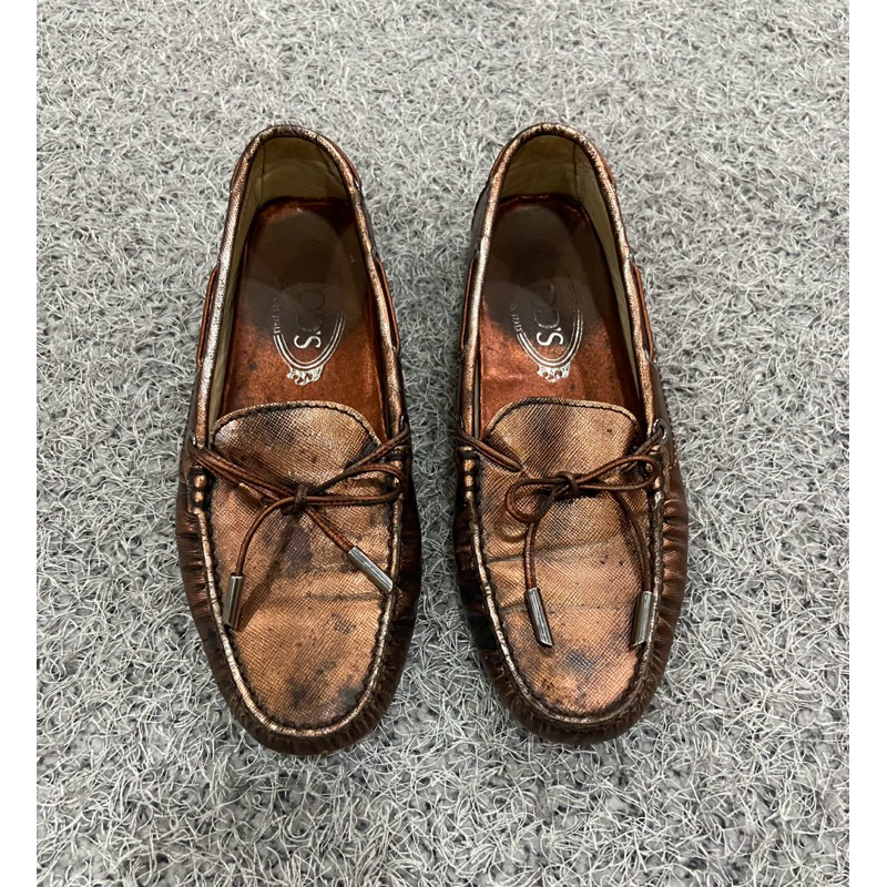 Sepatu Tods***