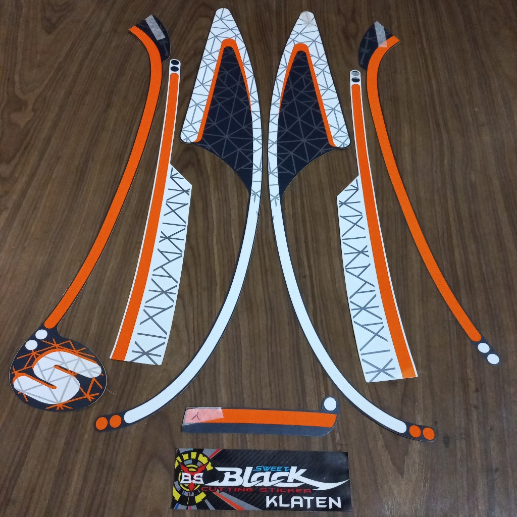 STRIPING SCOOPY FASHION 2023