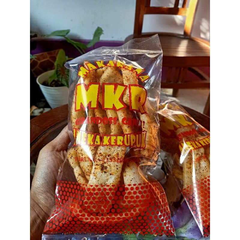 

Kerupuk Ketumbar Pedas daun jeruk khas Garut 60 gram