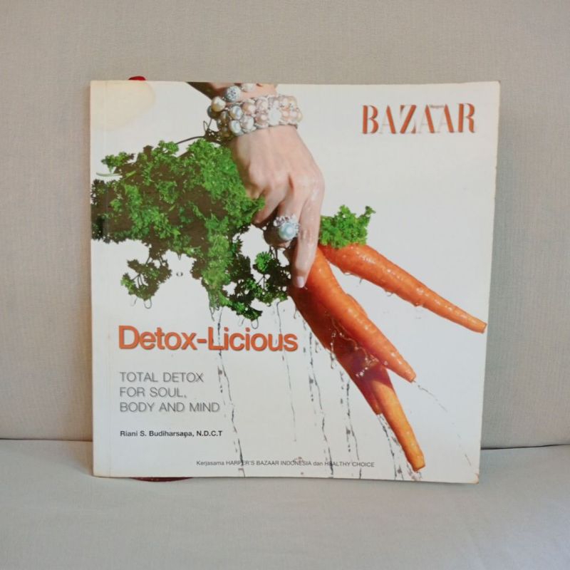Buku Detox-Licious