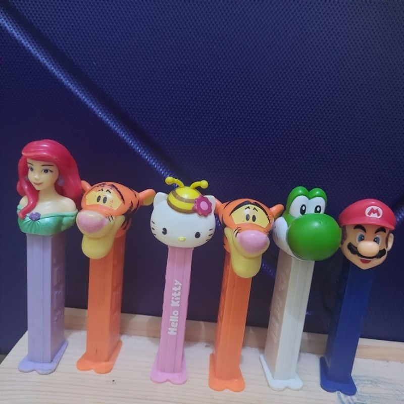 Mainan PEZ tempat Permen PEZZ Candy Dispenser