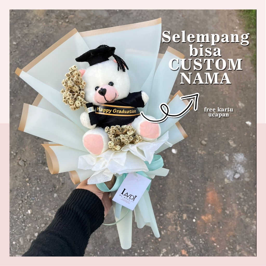 BUKET WISUDA BONEKA DAN BUNGA EDELWEIS COWOK CEWEK ANAK CUSTOM NAMA LAVDI MYLAVDI