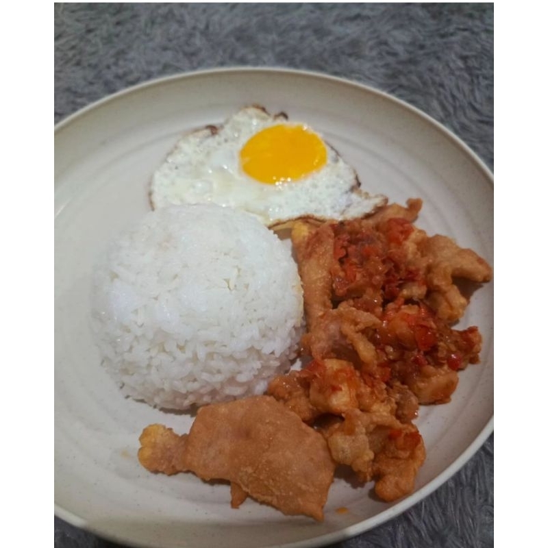 

PAKET!!! Nasi Ayam Rica rica + Telor