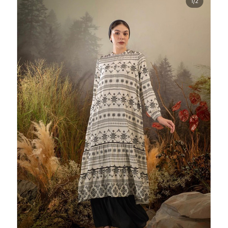 zaura midi dress white heaven lights - HL