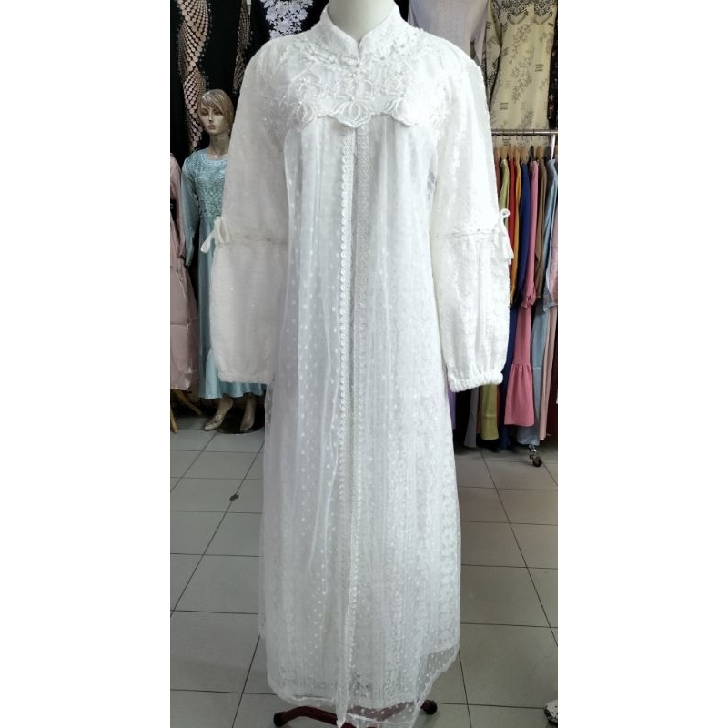 GAMIS PUTIH BROKAT TILE PRE