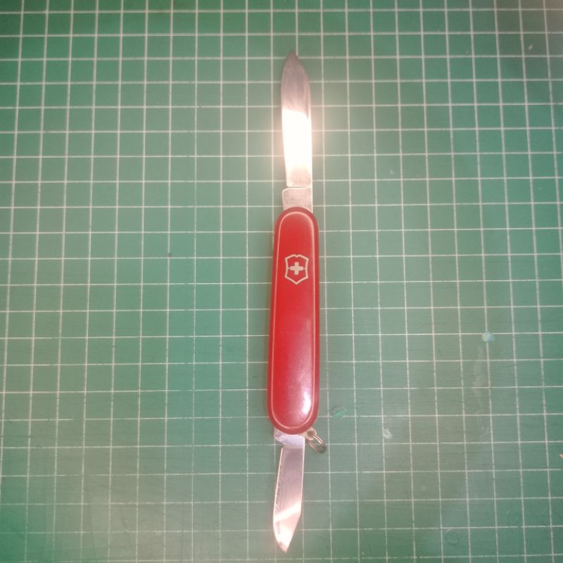 VICTORINOX BANTAM II 2 single layer SAK clip point small blade