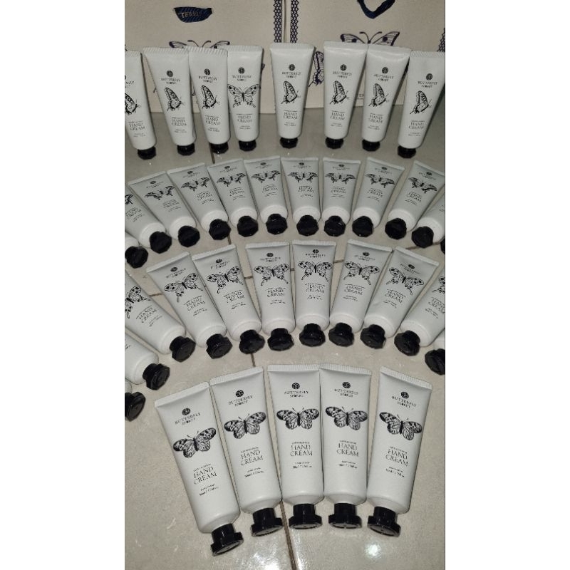 Butterfly HandCream / Butterfly Perfume Hand Cream / ButterFly Parfum / Butterfly Parfum Thailand Or