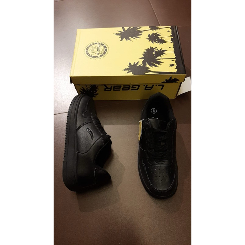 Sepatu LA Gear by Payless