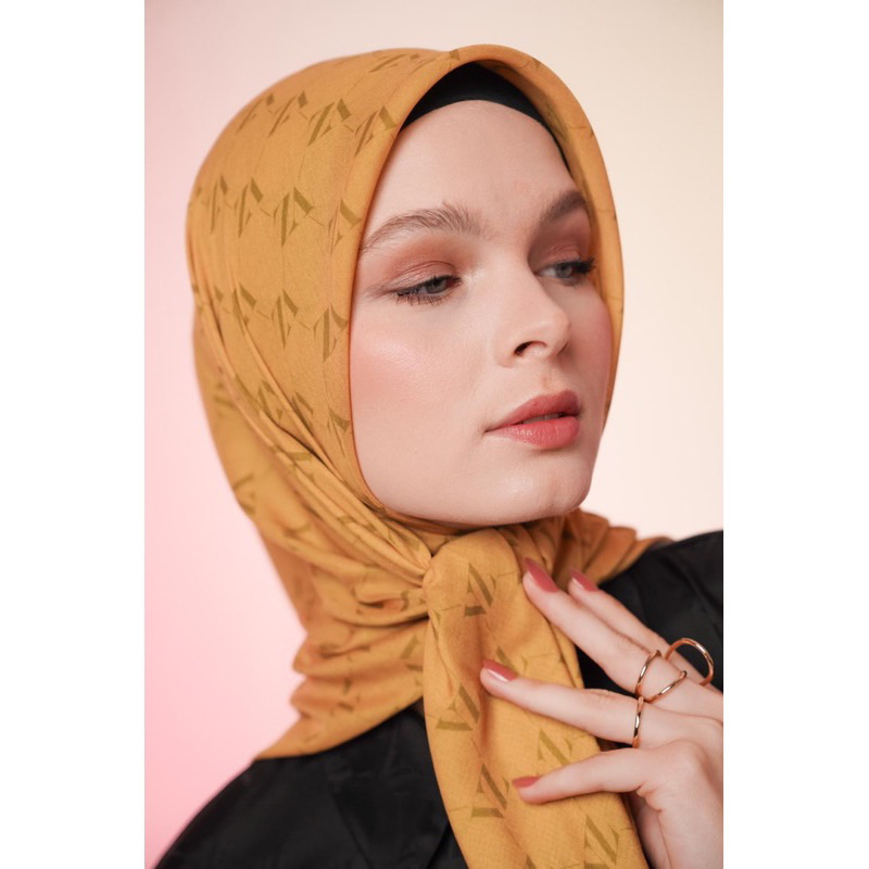 sold out preloved hijab vz