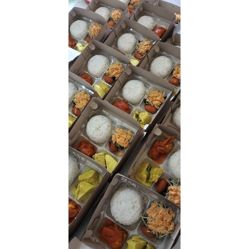 

Nasi Kotak / Nasi Box / Nasi Bento/ Nasi Besek