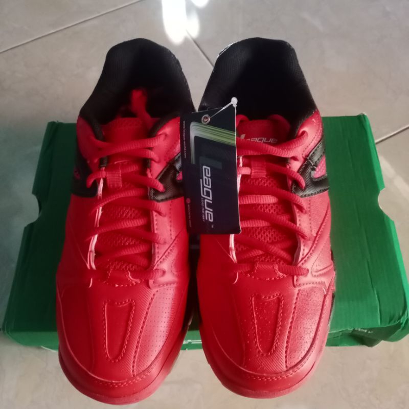 League sepatu badminton