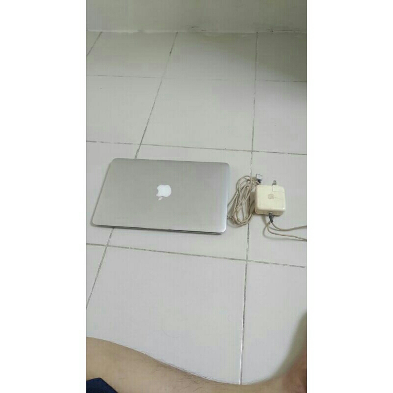 Macbook Air 1465  2012 Second non box Lock