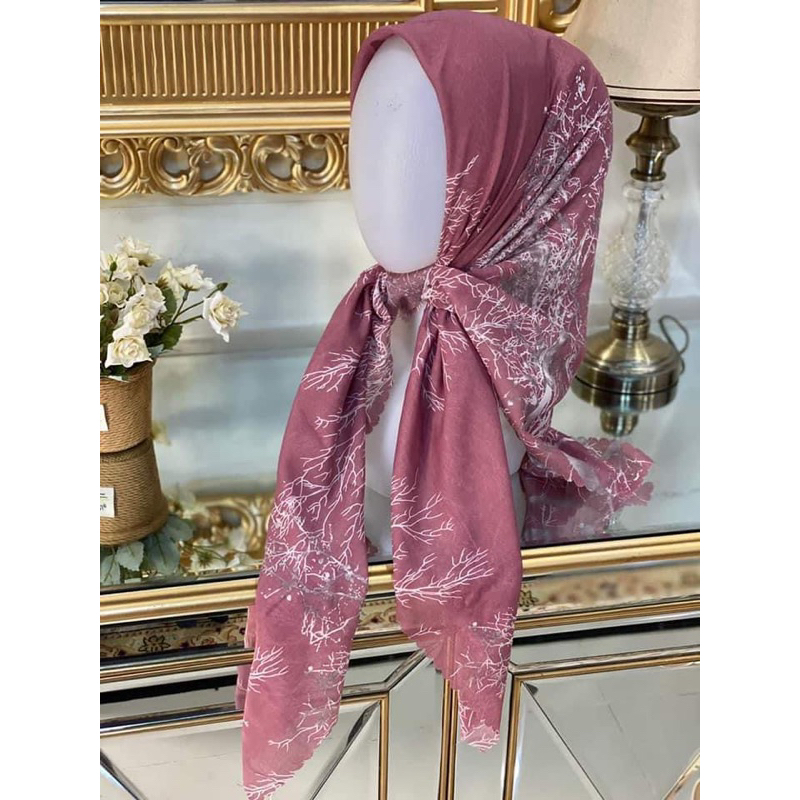 HIJAB SEGI EMPAT MOTIF/HIJAB SEGI EMPAT VOAL/HIJAB SEGI EMPAT VOAL DENAI