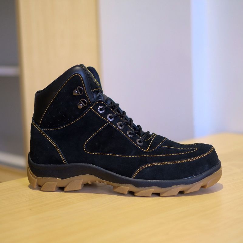 Sepatu Boots Safety Jumbo Pria Outdoor Ukuran Besar Big Size 44 45 46 47 48 Ujung Sepatu Ada Besi