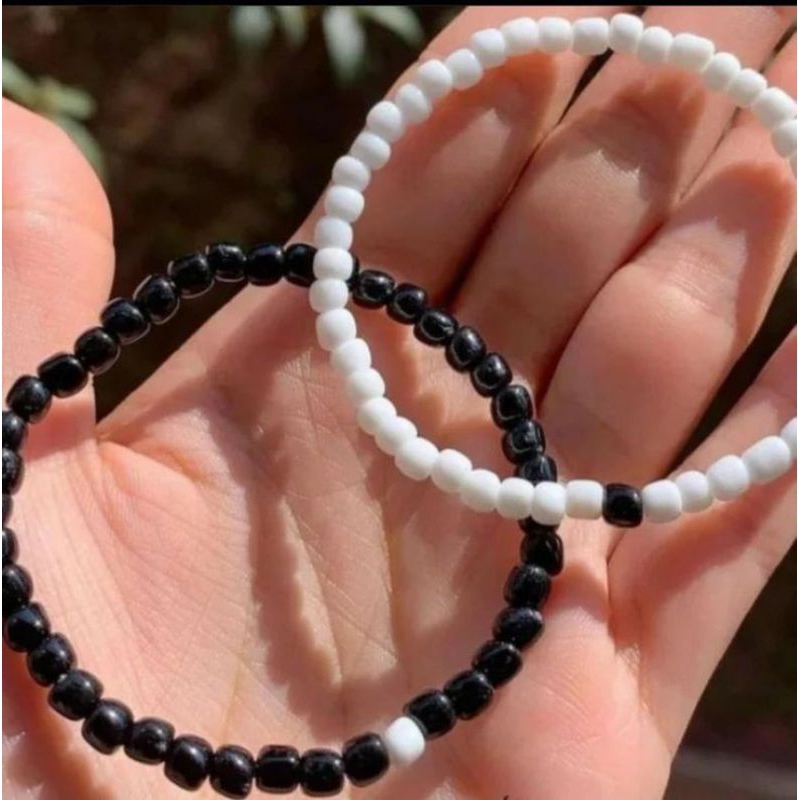 Gelang manik manik monokrom/gelang manik manik hitam putih/gelang couple/gelang hitam putih