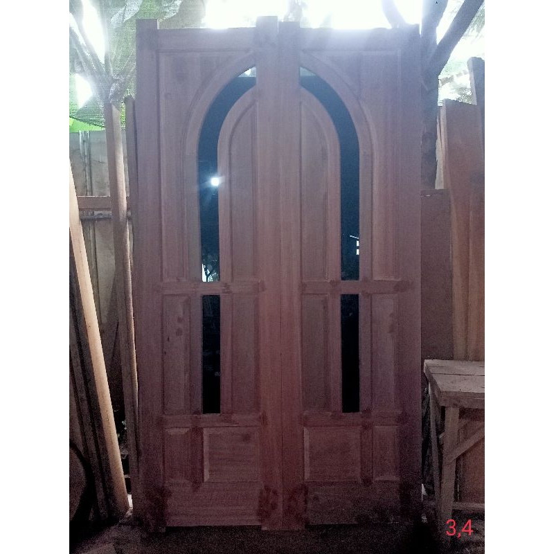 Daun Pintu Sultan/Pintu utama