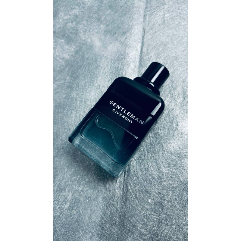 Givenchy Gentleman EDT Intense Man (Produk)