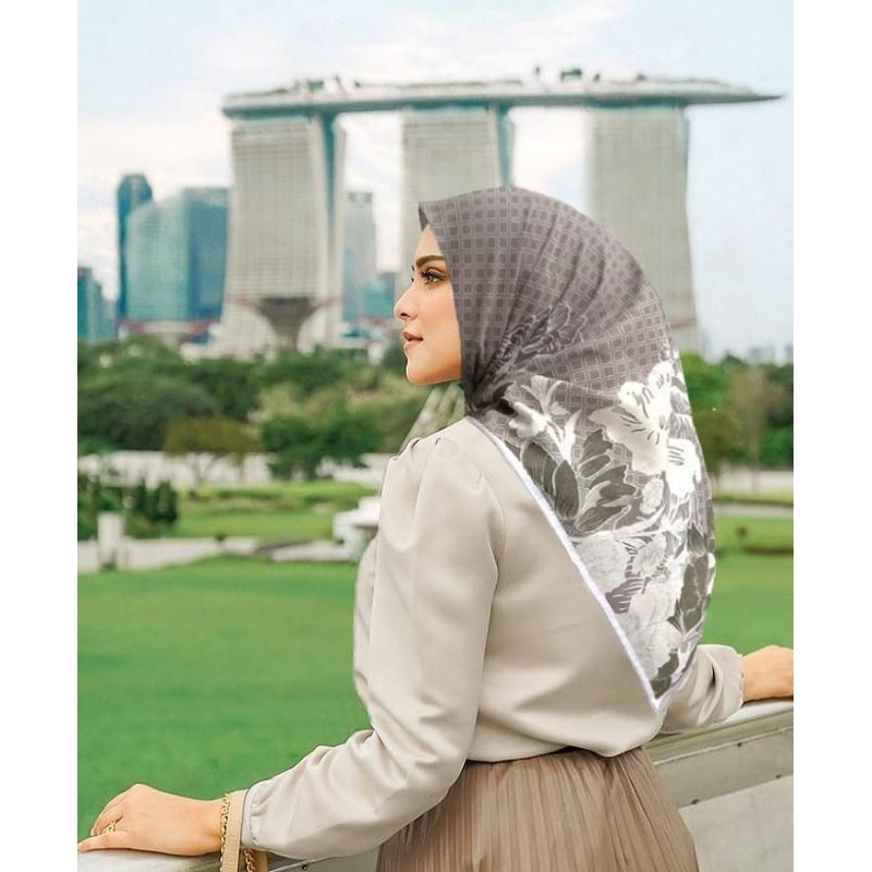 SALE HIJAB / BEFII COKLAT / COD / KERUDUNG VOAL MOTIF / SEGI EMPAT VOAL / JILBAB TERBARU / LASER CUT