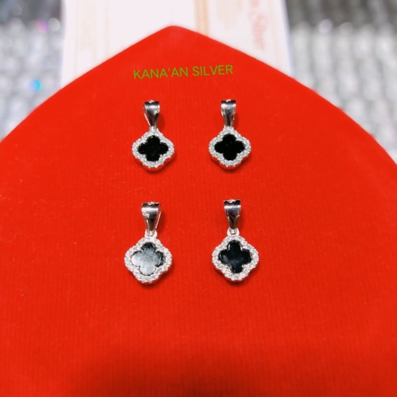 Liontin Clover perak asli 925 model fashion bunga mata hitam mata putih keliling full kilau/Silver l