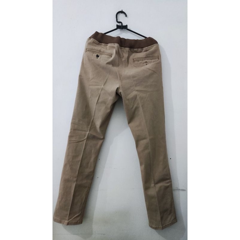 Celana chino coklat merk benhill ukuran L