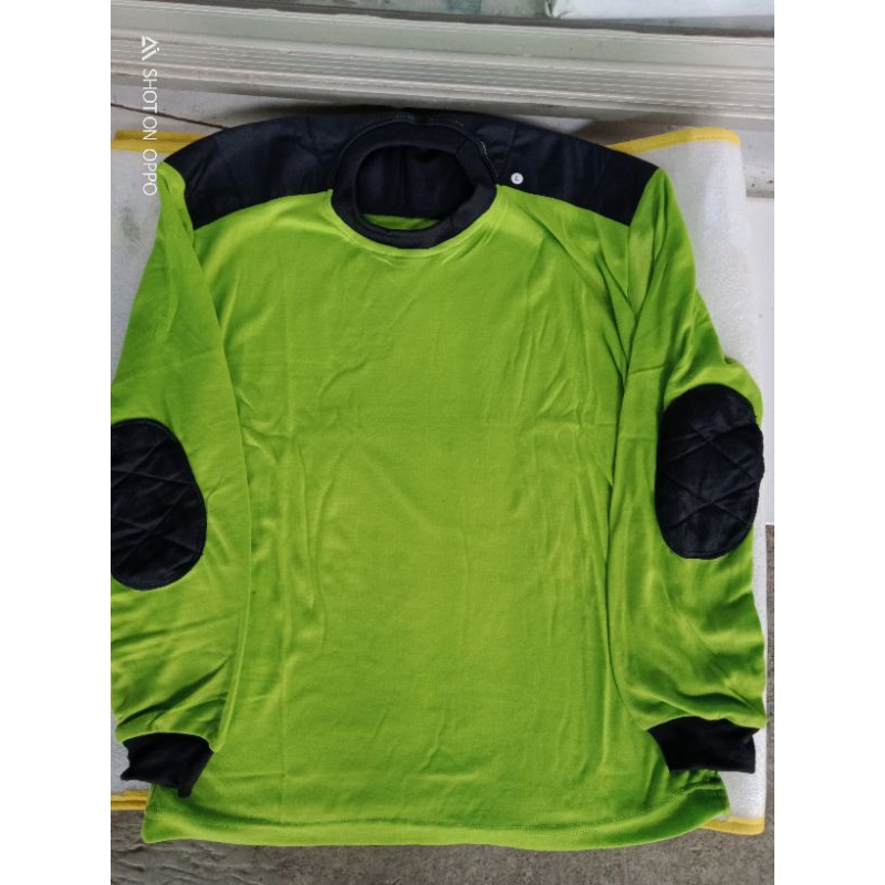 KAOS LENGAN PANJANG  HIJAU MUDA BANTALAN HITAM