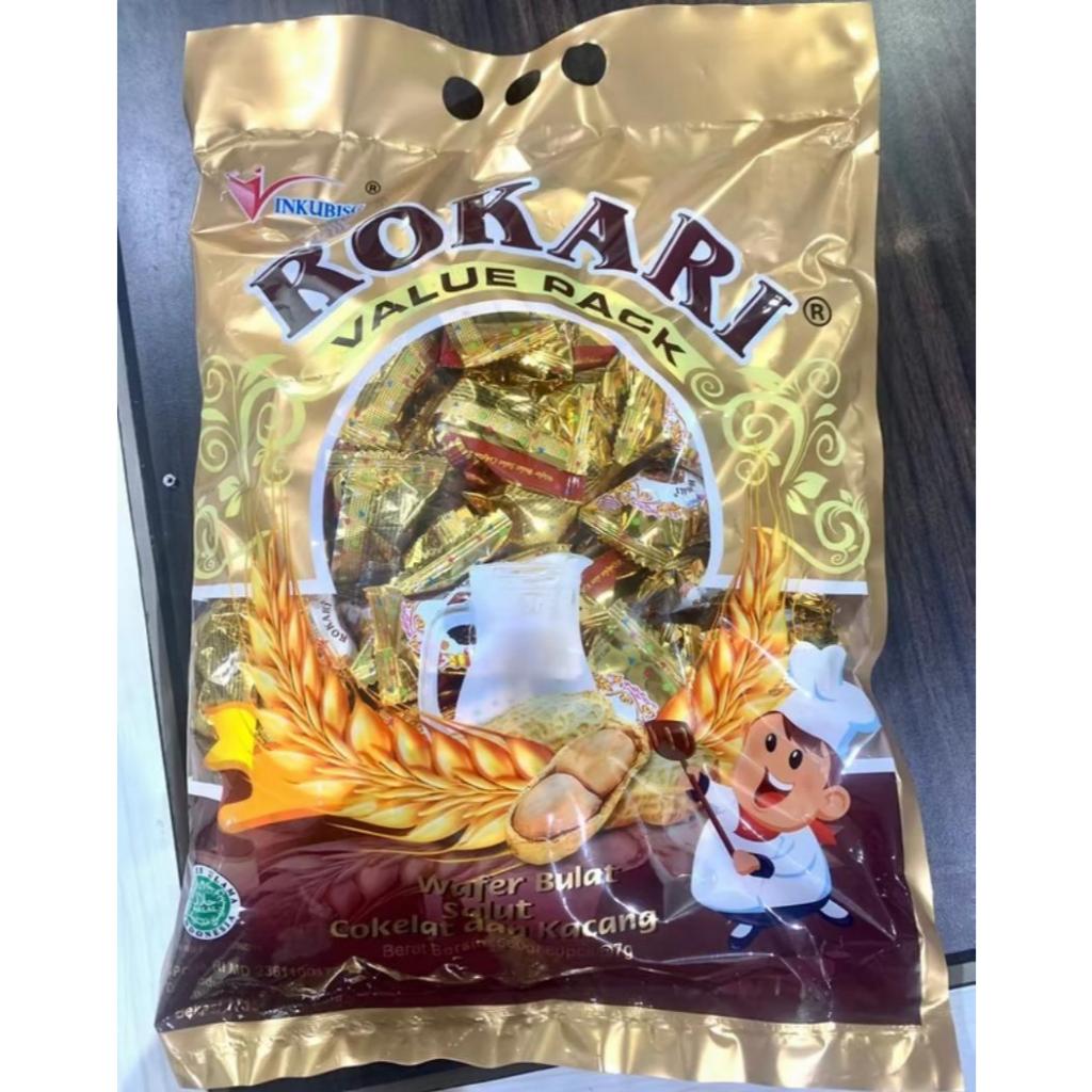 

Rokari Value Pack wafer bulat salut coklat dan kacang isi 80 pcs