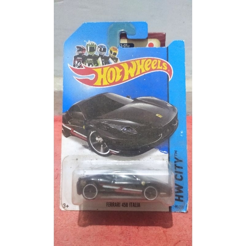 hotwheels Ferrari 458 Italia hitam