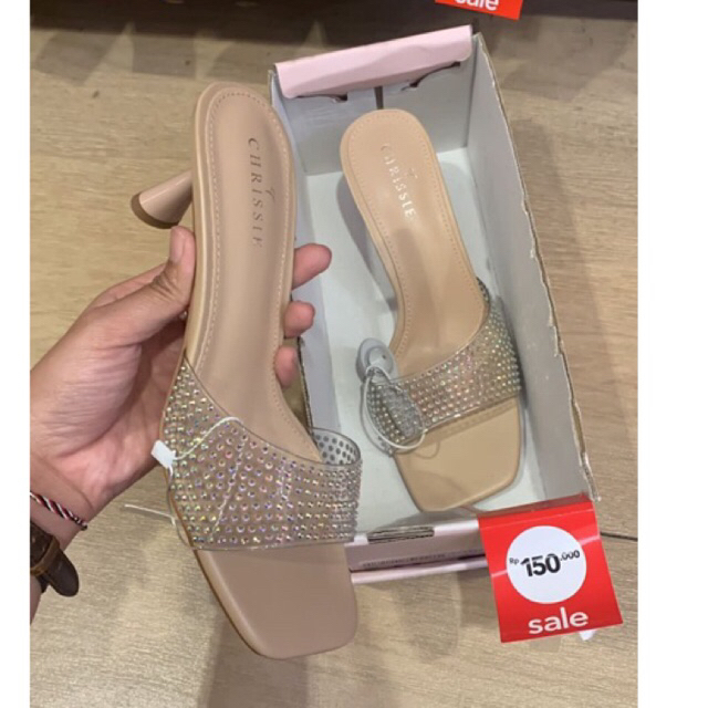 HEELS PAYLESS SALE