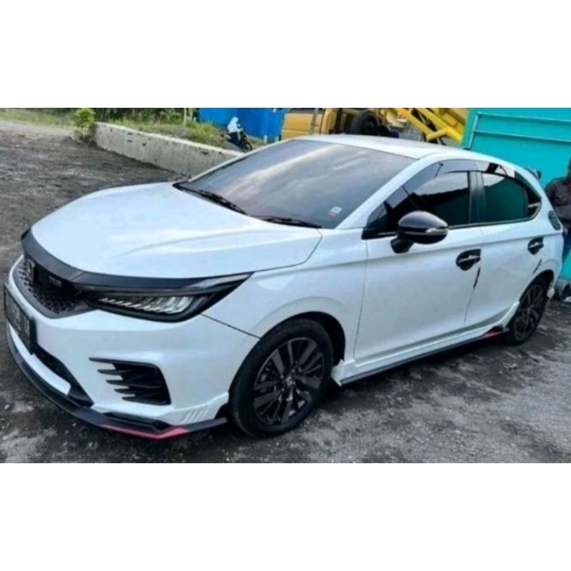 Bodykit city hatchback