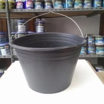 Ember Plastik Hitam Ember Bangunan Ukuran Sedang