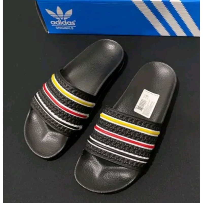 Sandal slip slop pria adidas adilette 002 terbaru Quality sendal ORi ginal.