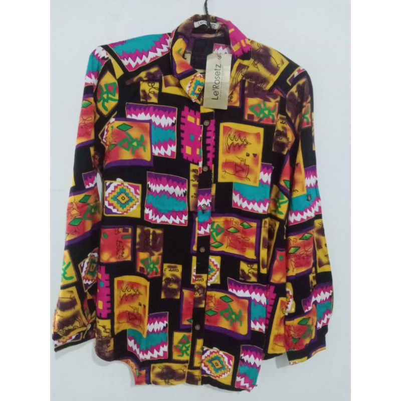 kemeja le'rosetz retro abstrak