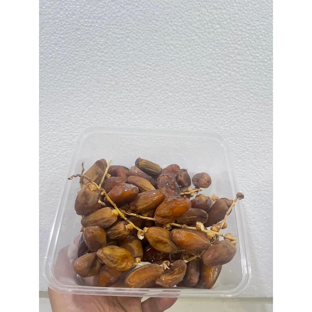 

KURMA TUNIS TANGKAI 500gr