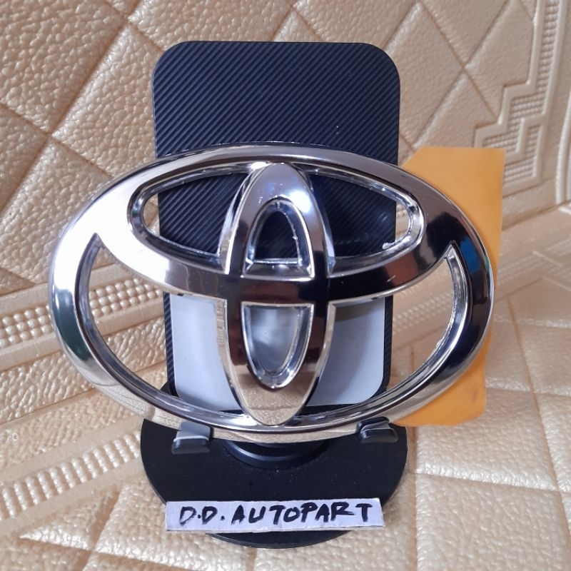 Logo emblem toyota 13cm kap mesin agya, rush 2018, avanza belakang
