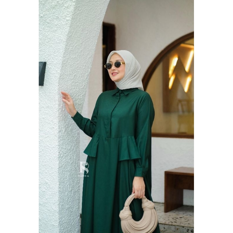 VAHIRA MIDI DRESS by Rafika Store