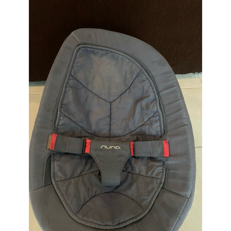 Preloved Nuna Leaf bouncer
