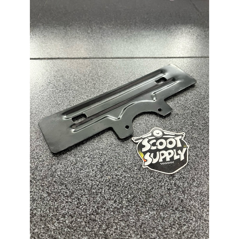 Tatakan Plat Breket Dudukan Plat Nomor Depan Vespa Klasik