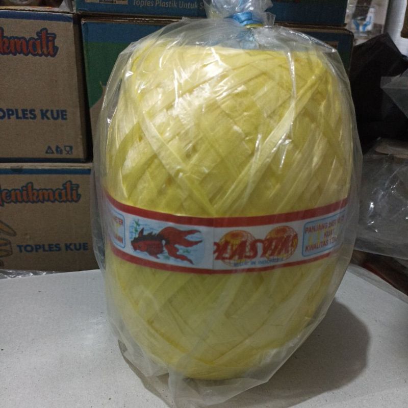 

Tali Plastik Warna - Rafia Besar - Ikan Mas - 500 gr