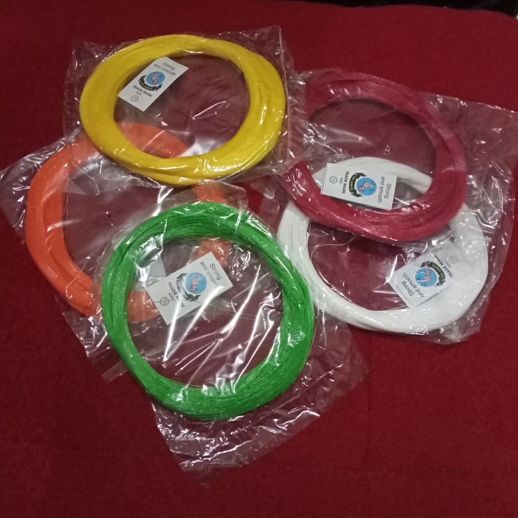 Kenur layangan cap jempol biru