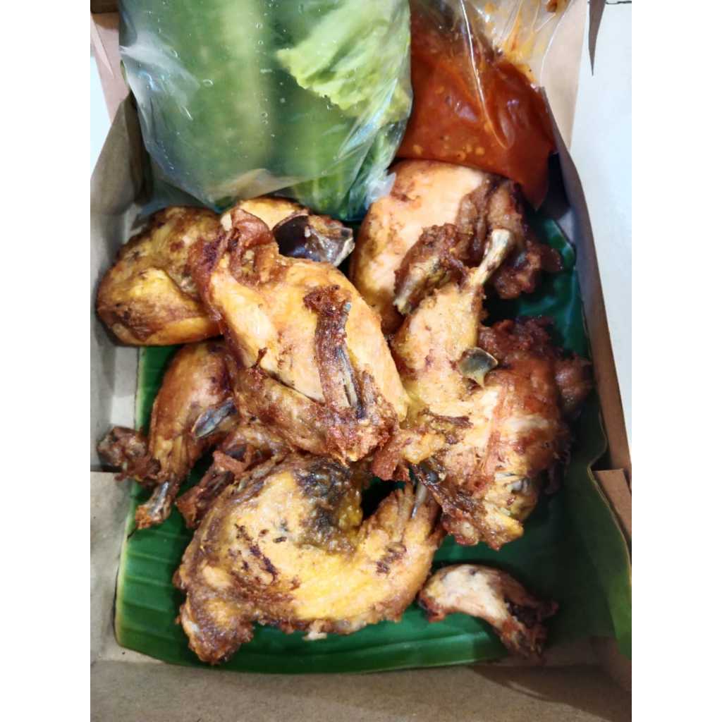 

Paket Ayam Goreng Family