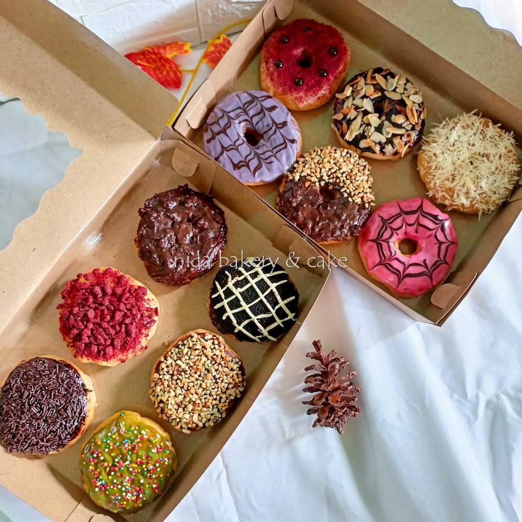 

Donat isi 6/ Donat besar ( bisa request toping dan tulisan)